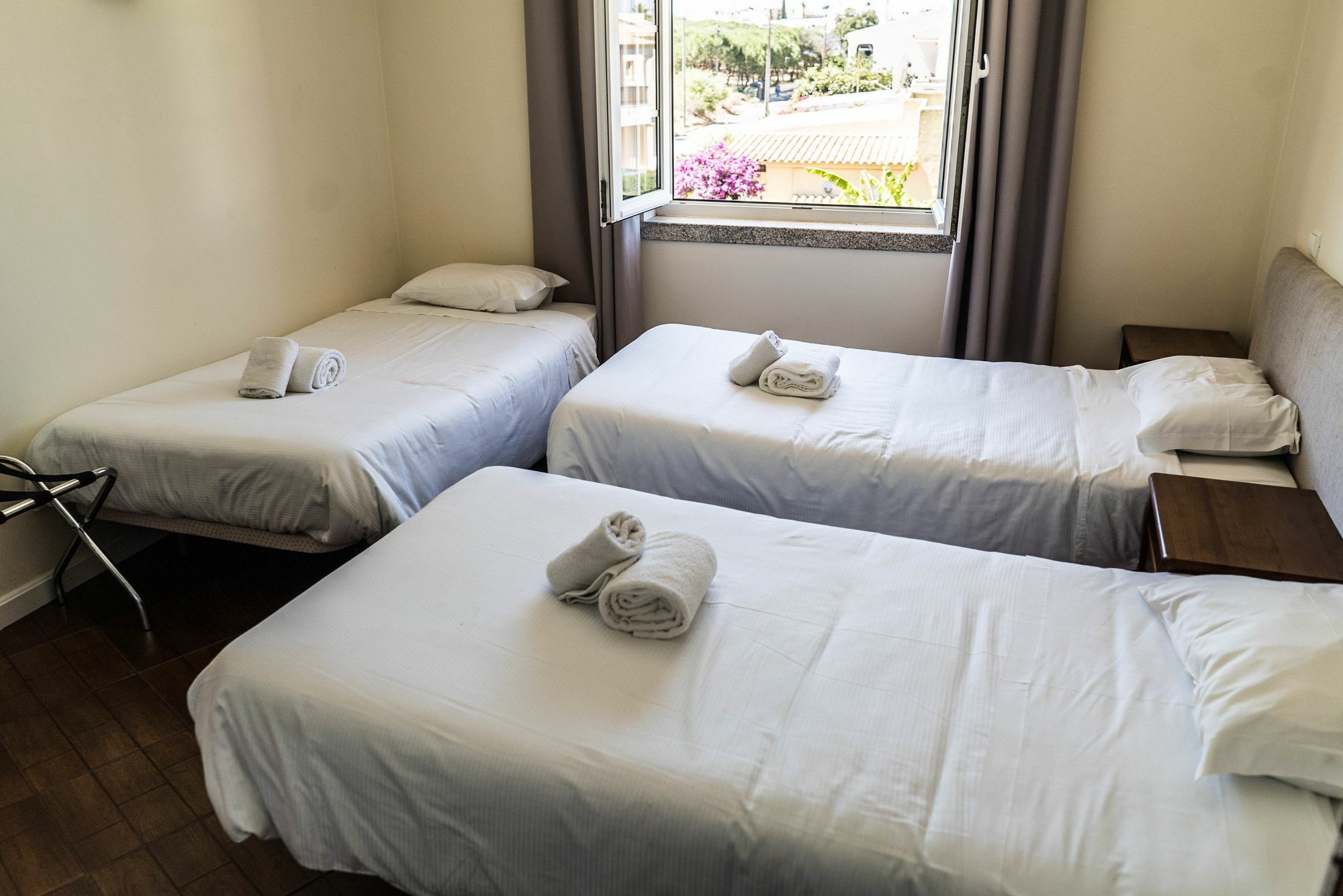 Albufeira Lounge Hostel מראה חיצוני תמונה